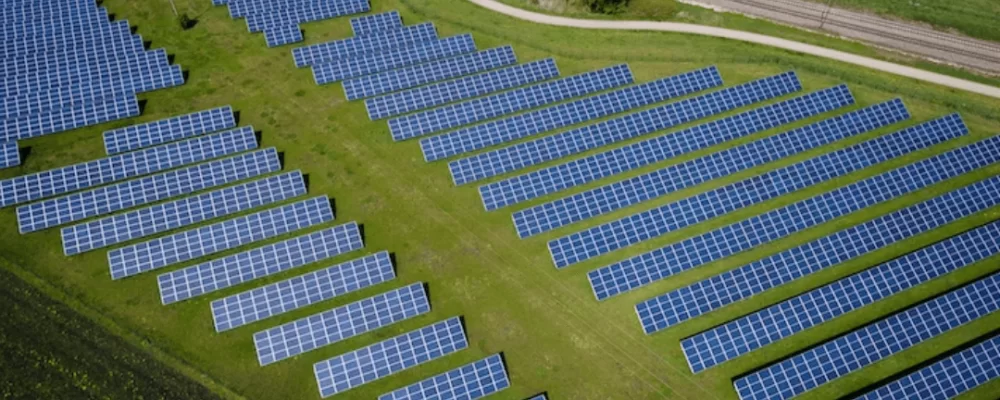 Após regulamentação, energia solar não para de crescer no Brasil