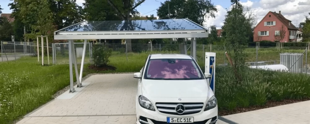 Conheça a relação entre carros elétricos e energia solar