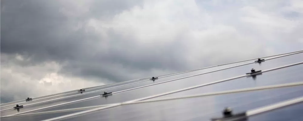 Sistemas Fotovoltaicos em Dias Nublados