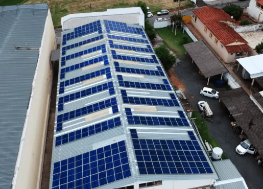 Vale a pena investir em energia solar em tempos de crise?